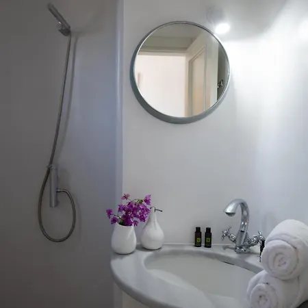 Ultramare 2 Door Sea View With Pool *