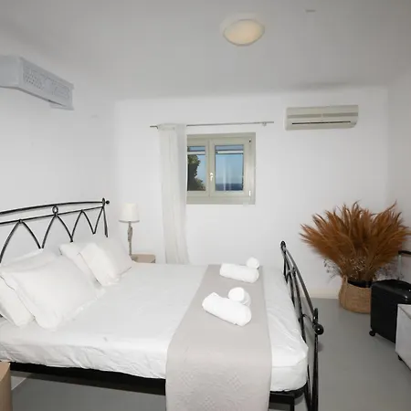 Ultramare 2 Door Sea View With Pool