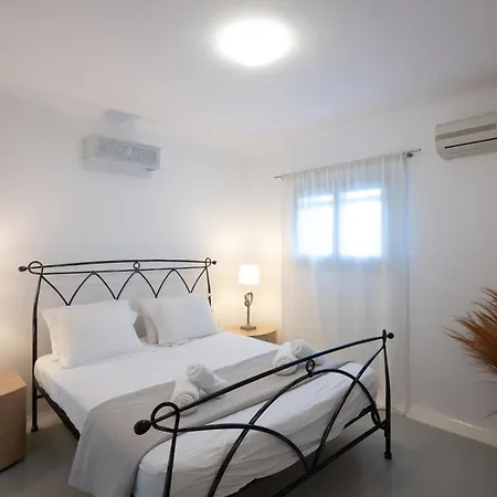 Ultramare 2 Door Sea View With Pool Villa
